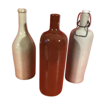 Lot de 3 bouteilles en grès