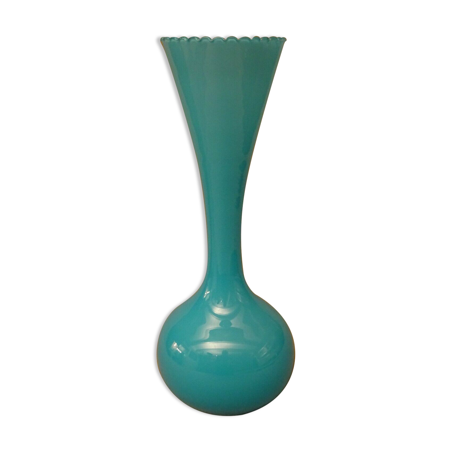 Vase in blue opaline scalloped neck vintage 70's