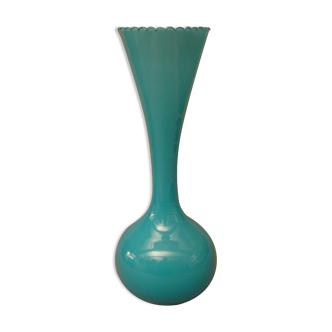 Vase in blue opaline scalloped neck vintage 70's