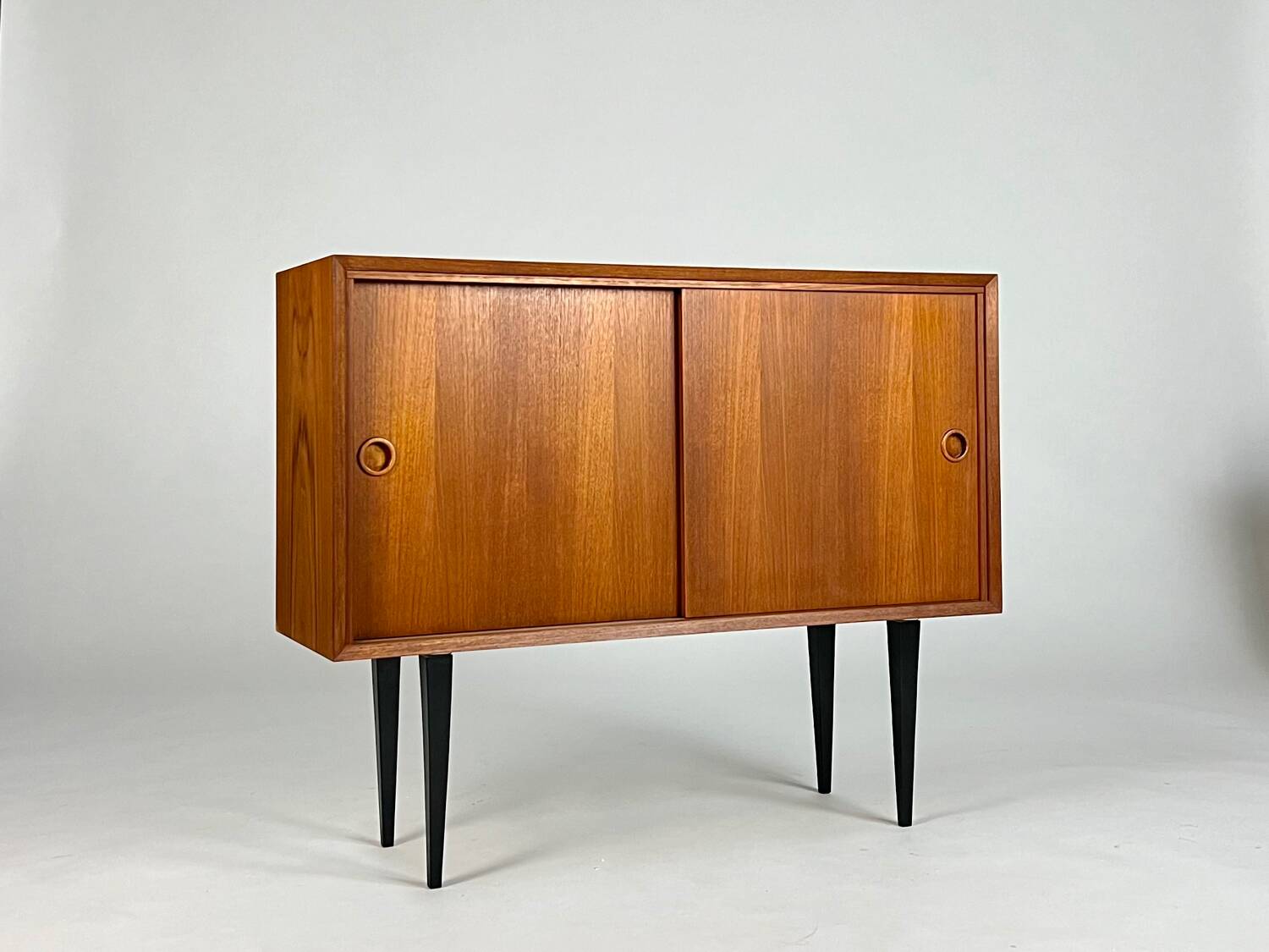 Mid-century teak chest of drawers sideboard hallway cabinet 60s vintage