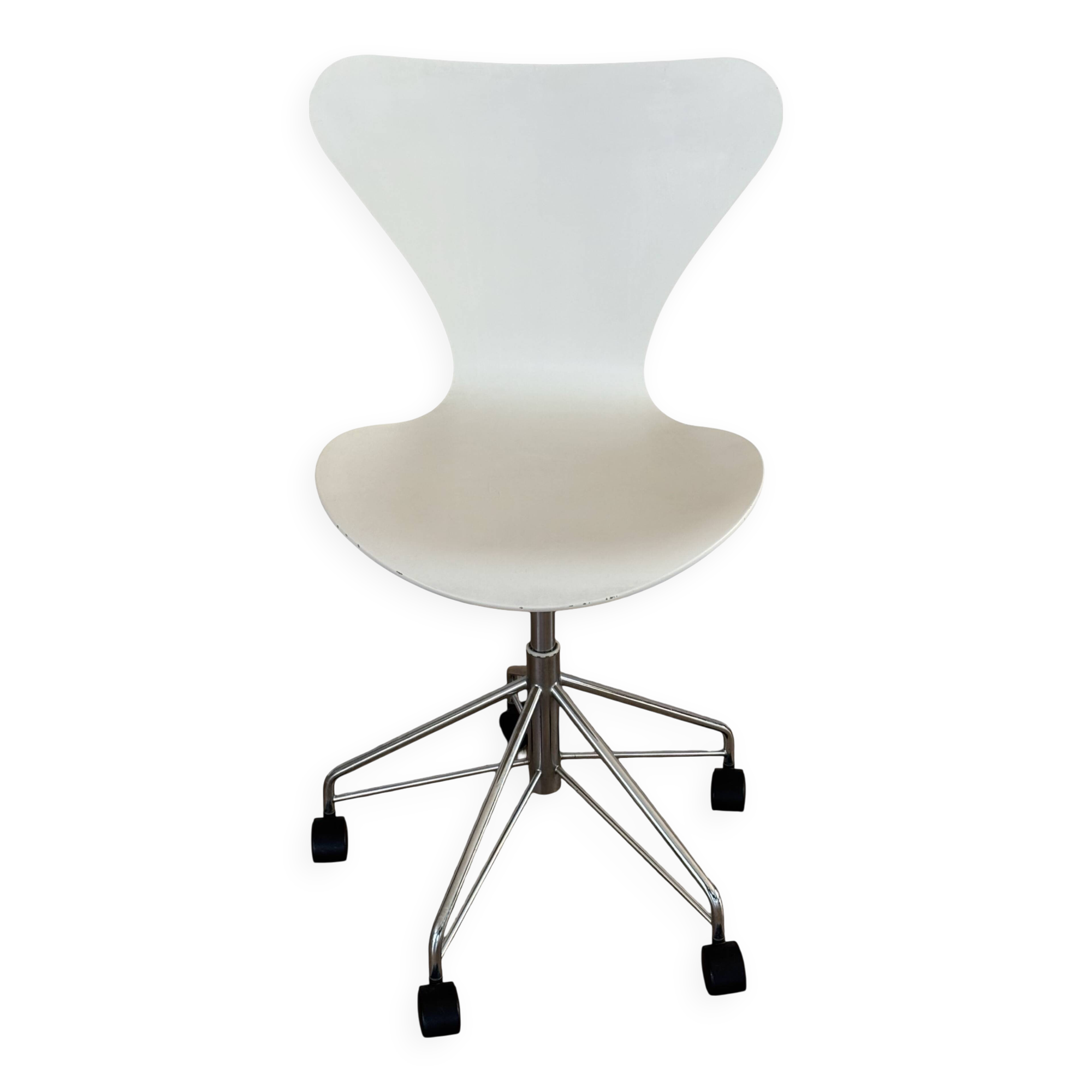 Vintage Desk Chair 3117 by Arne Jacobsen for Fritz Hansen in White