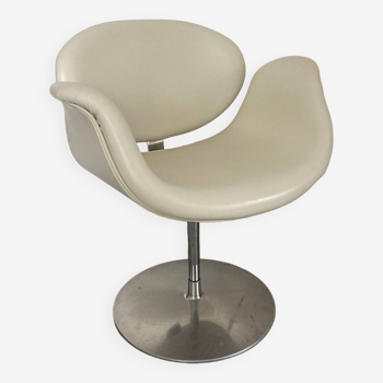 Tulip chair by Pierre Paulin for Artifort