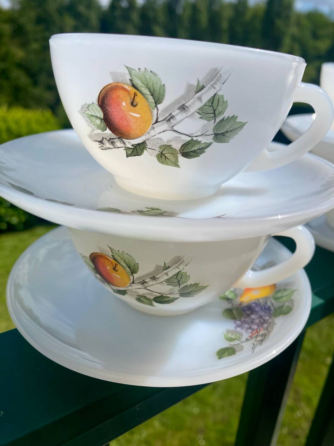Arcopal Fruit of France Vintage Mugs
