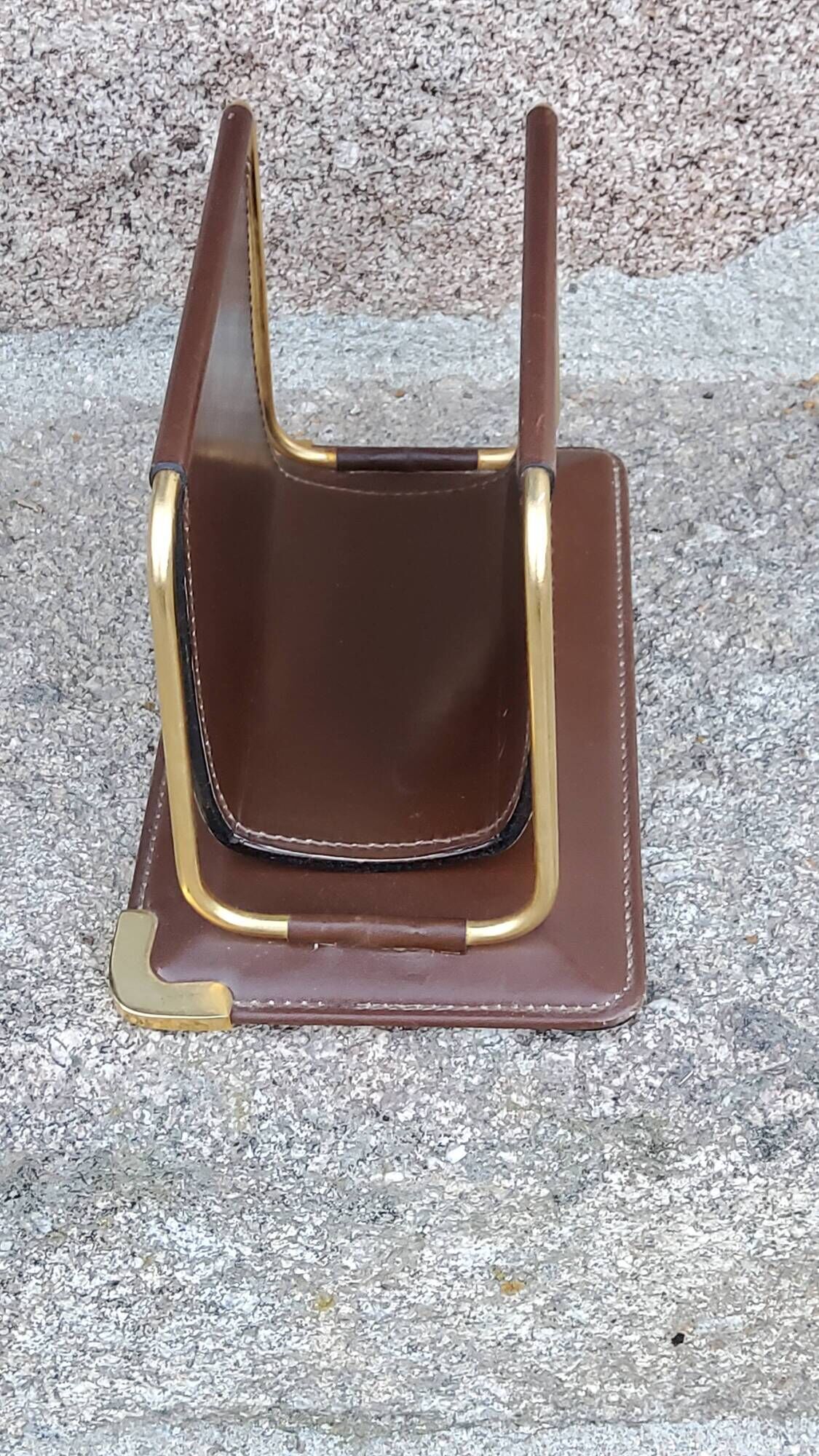 Letter holder in Havana leather and gold metal Longchamp from the 70s