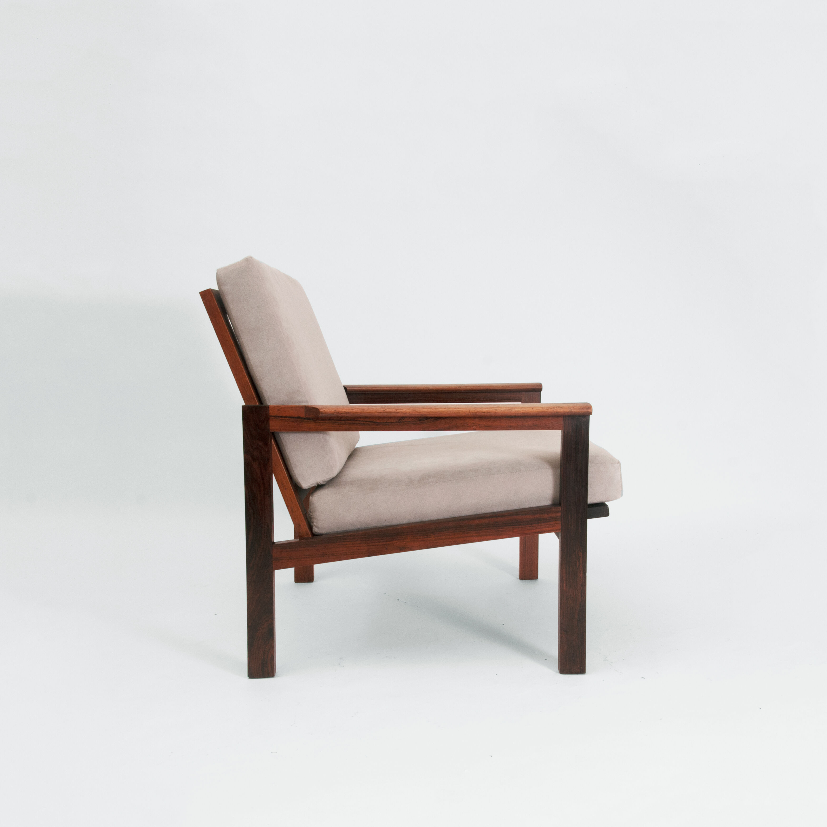 ‘Capella’ armchair by Illum Wikkelsø
