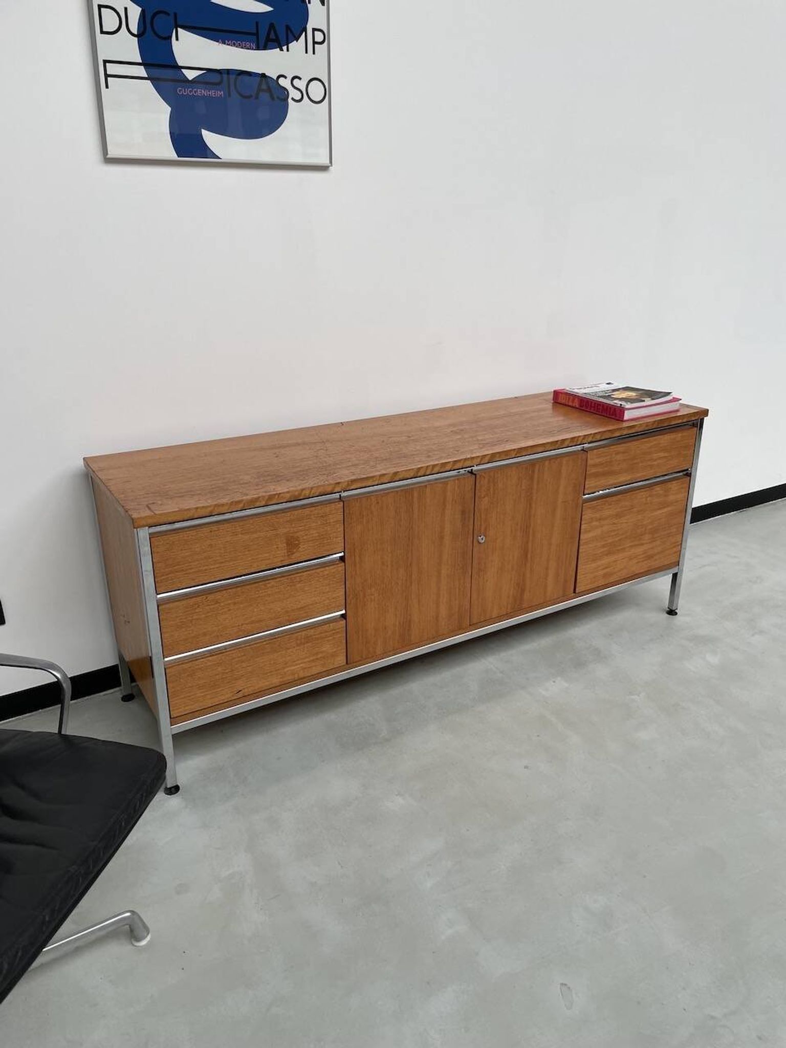1960s modernist enfilade