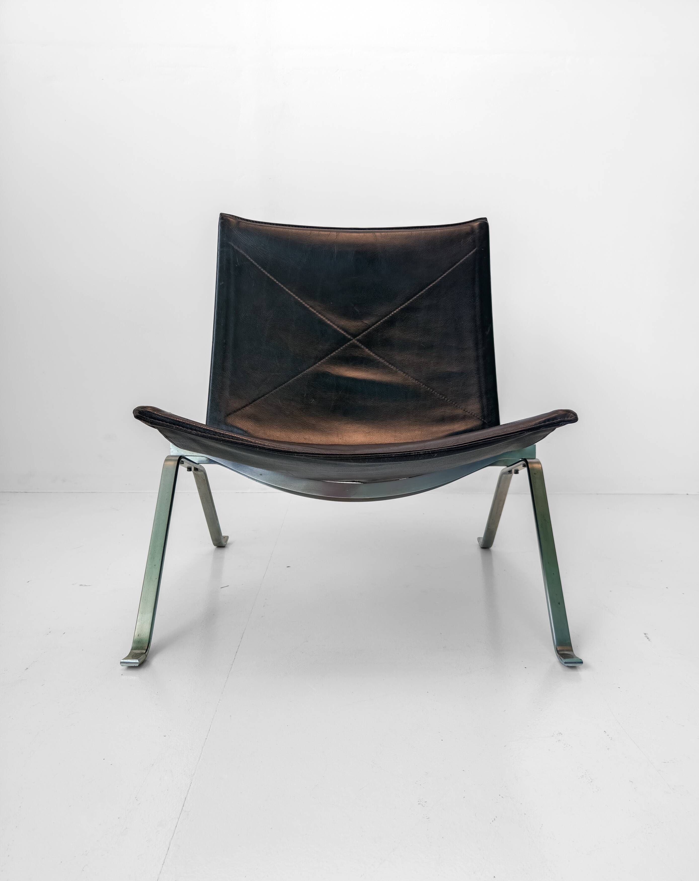 Poul Kjærholm – PK22 lounge chair for Fritz Hansen, Denmark