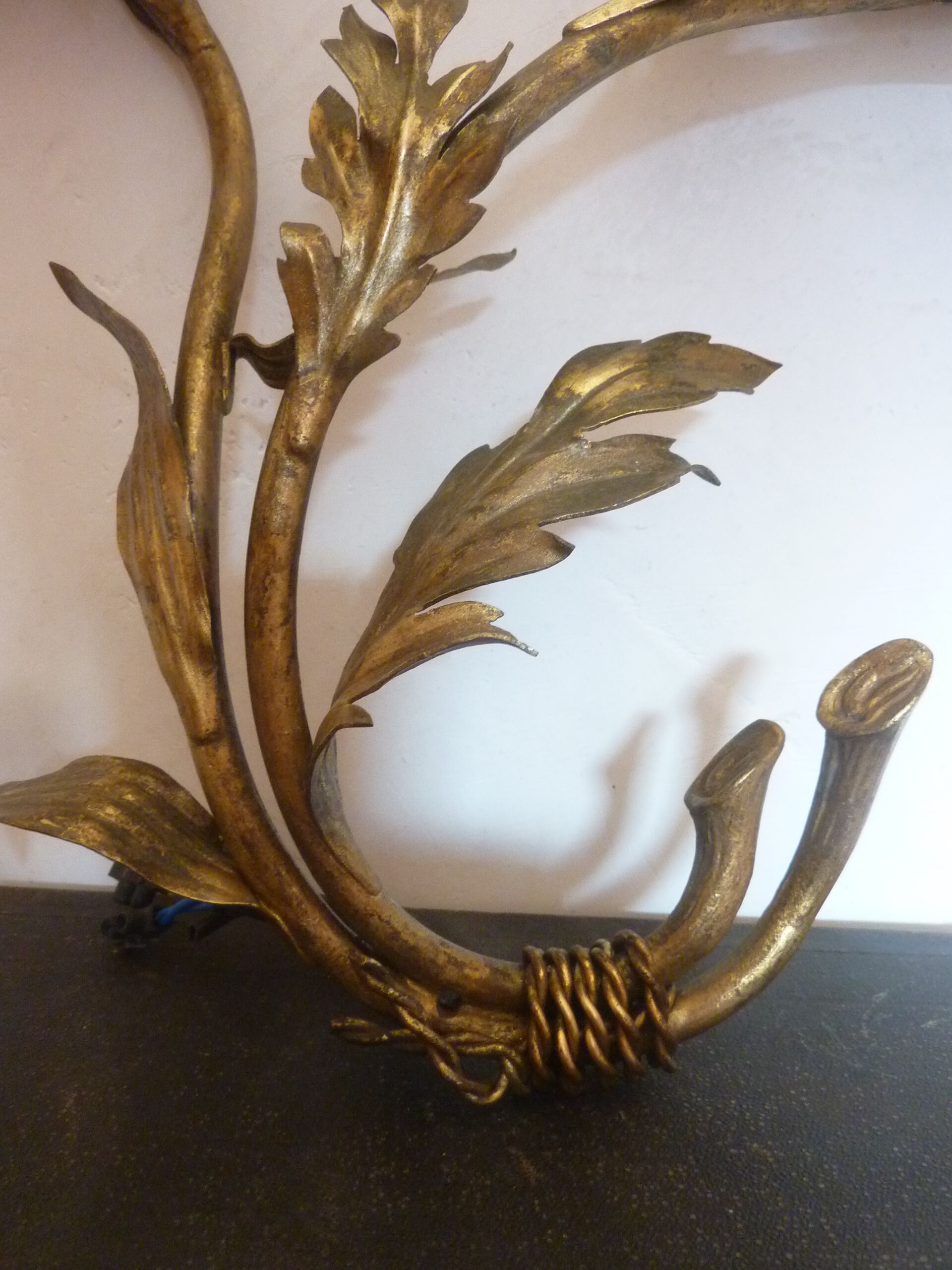 Gilded brass flower wall light