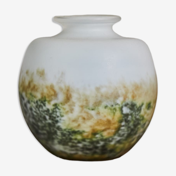 White and green glass vase