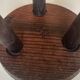 Tabouret tripode moderniste