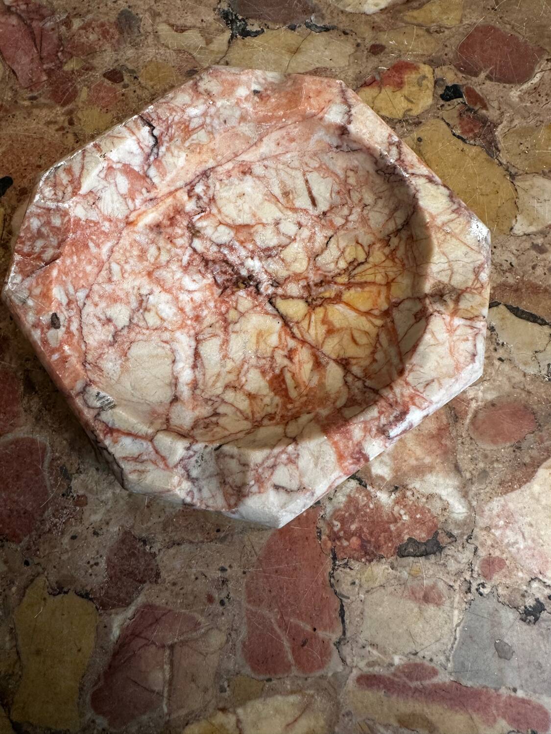 Art Deco ashtray/trinket dish in reddish marble veins