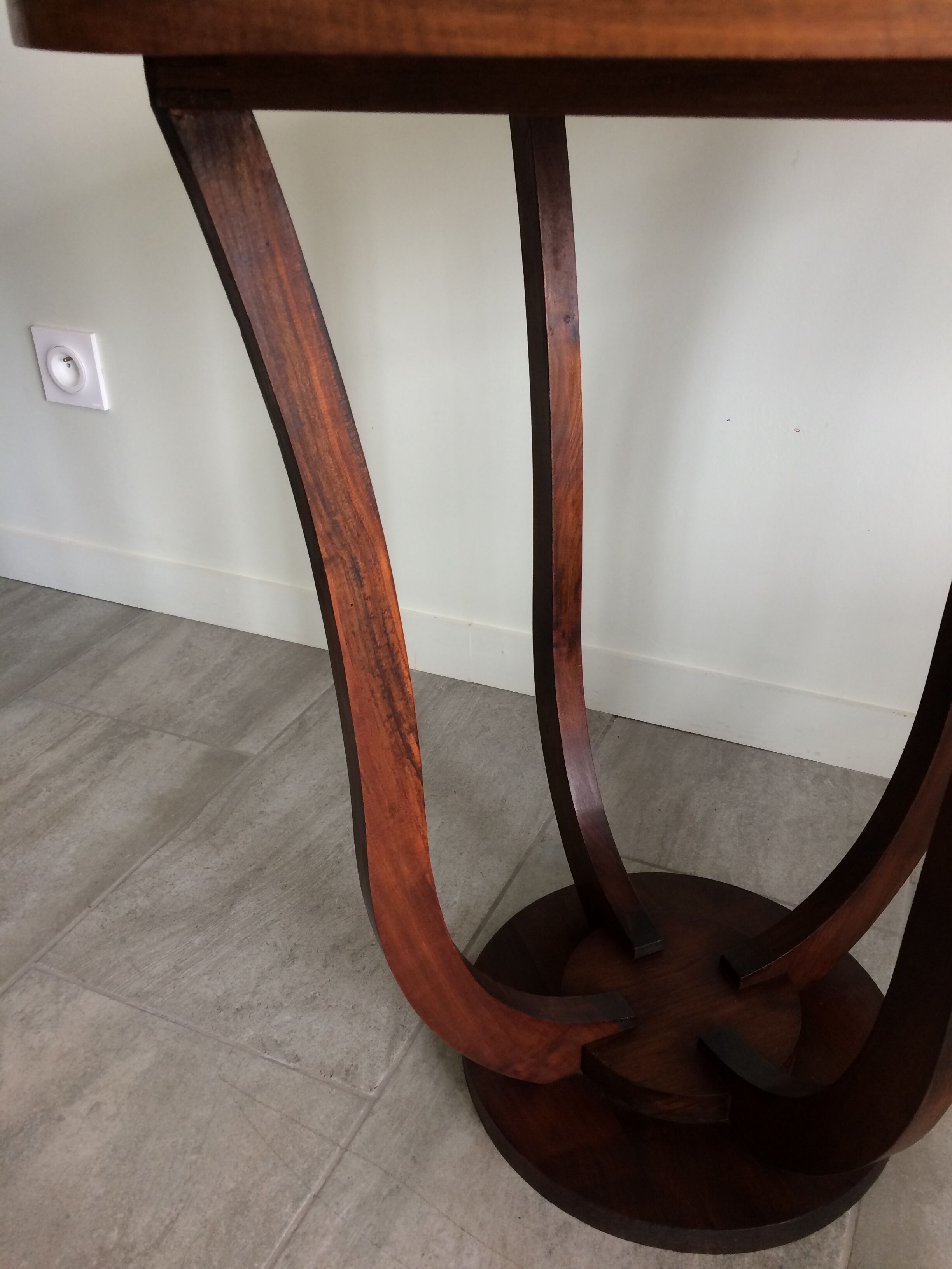 Table d'appoint ronde art déco
