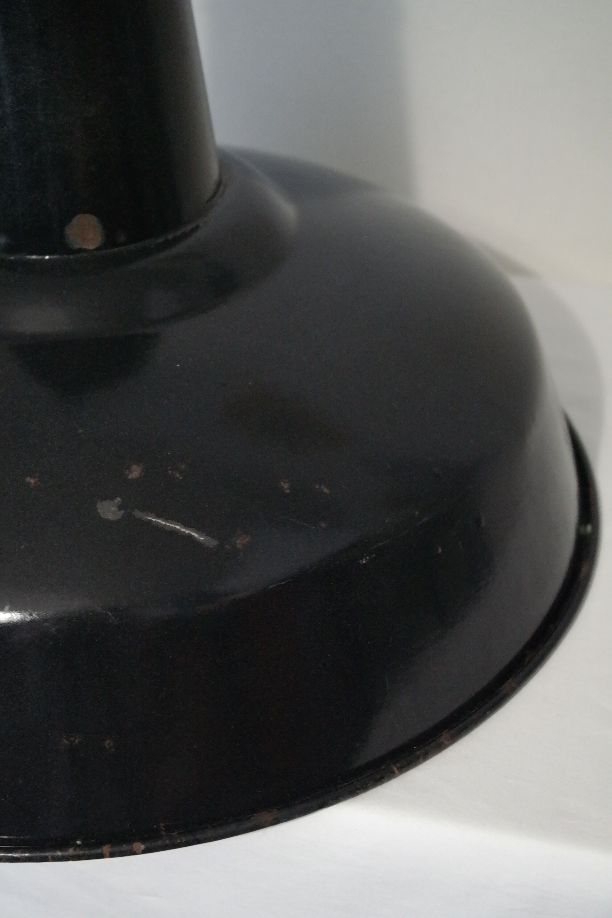 Industrial black bowl suspension