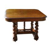 Dining room table