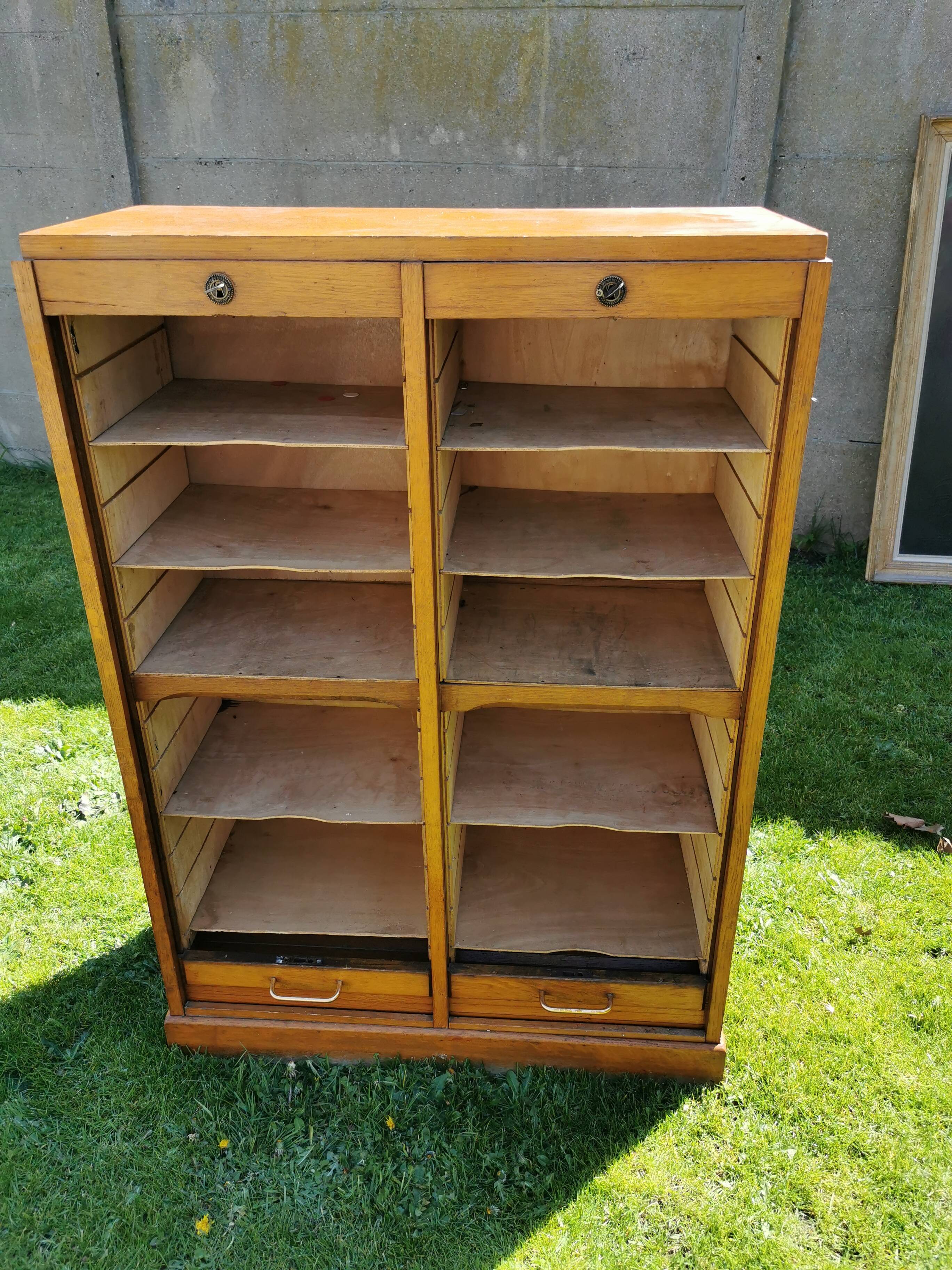 Light oak double curtain binder, year 50