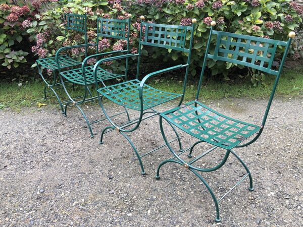 2 fauteuils et 2 chaises en fer forgé plein de fabrication artisanal.