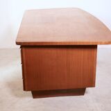 Executive desk model Boomerang standard from De Coene
