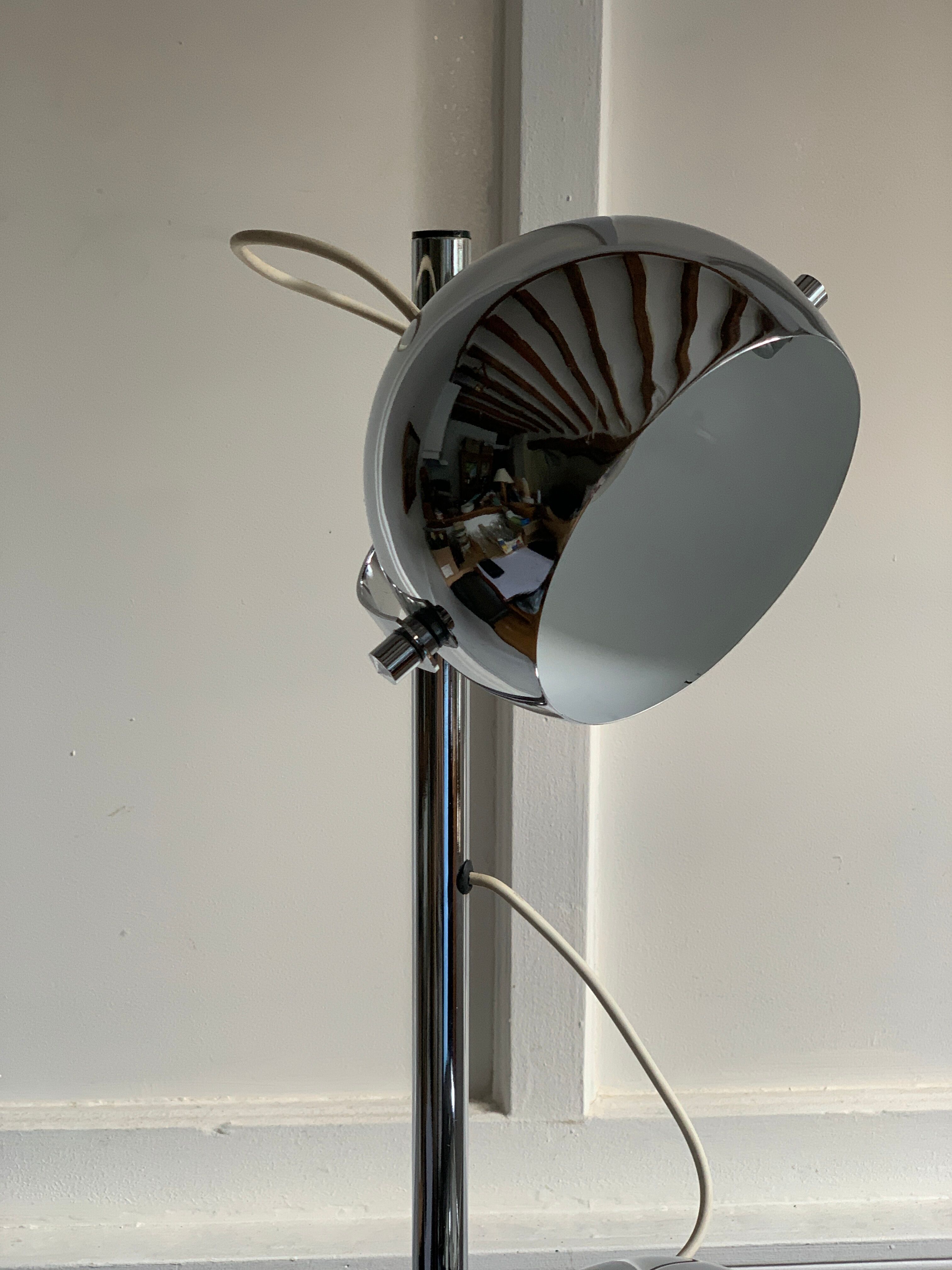 Eyeball floor lamp 1970