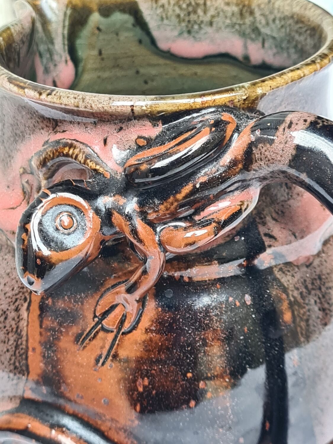 Pitcher sandstone buckle salamander