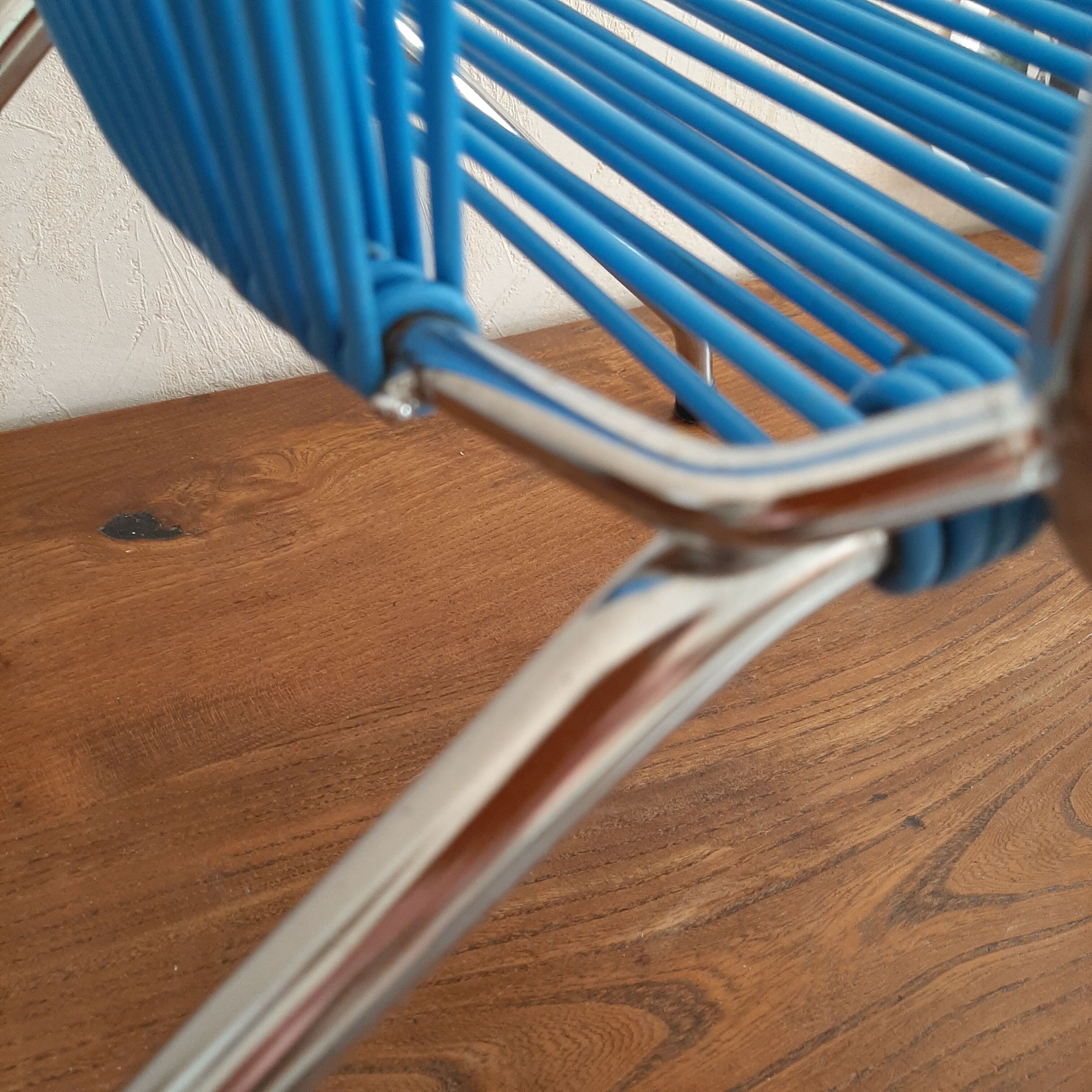 Scoubidou children's chair