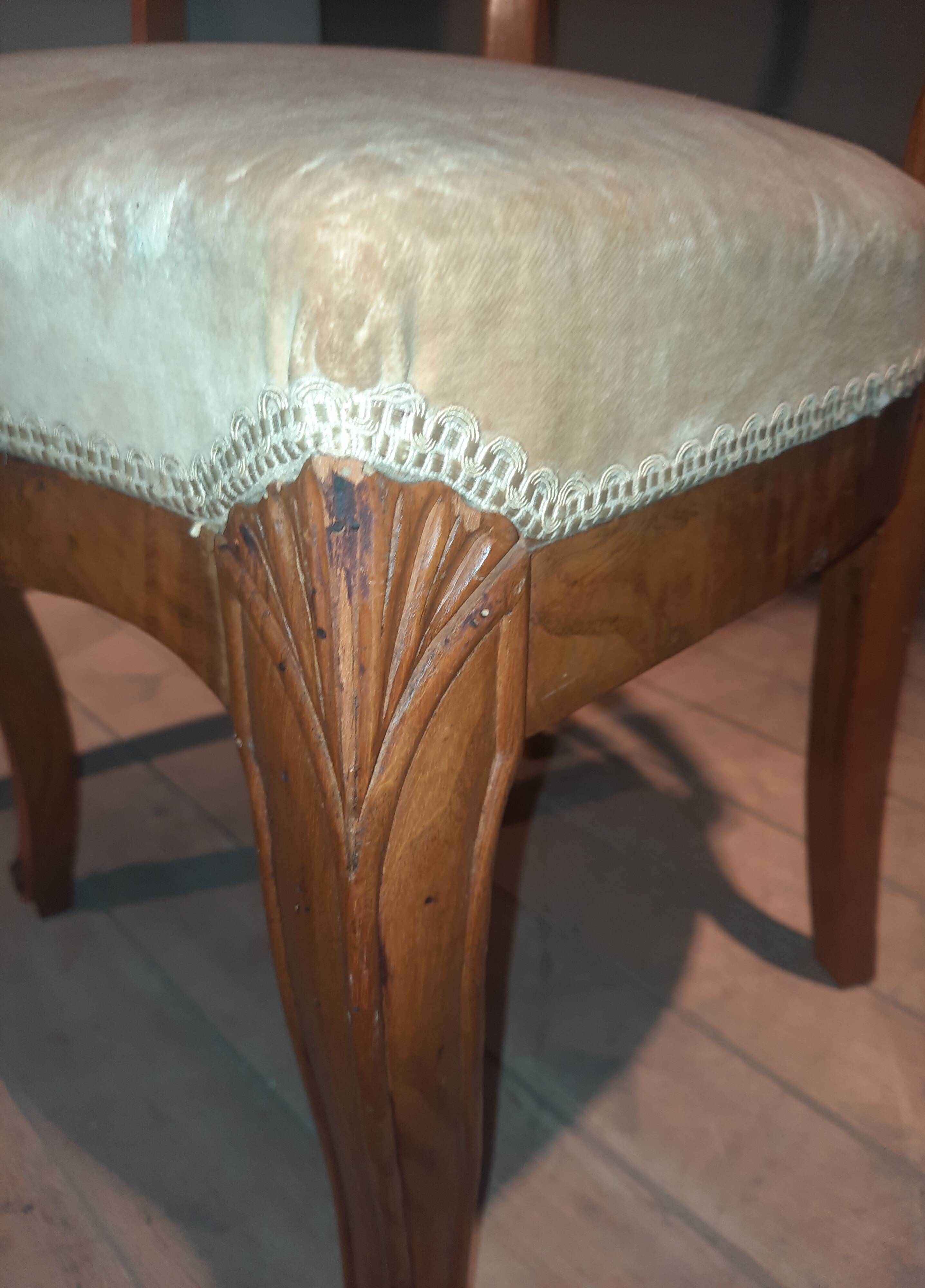 Set of 4 blond braked chairs