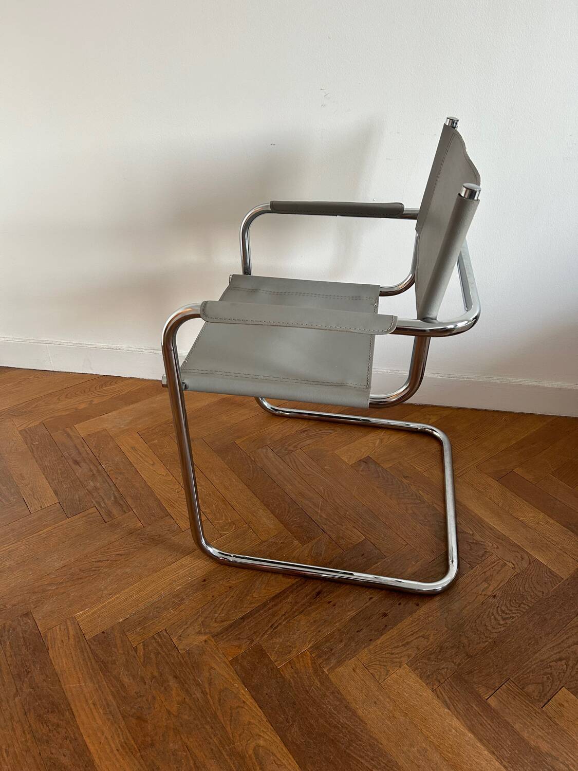 MG5 Grassi style chrome armchair