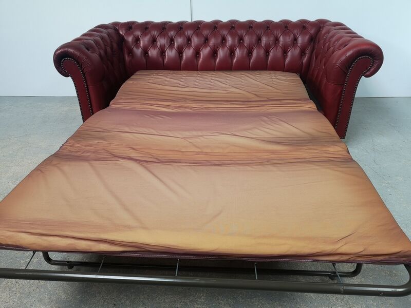 Sofa chesterfield convertible red leather