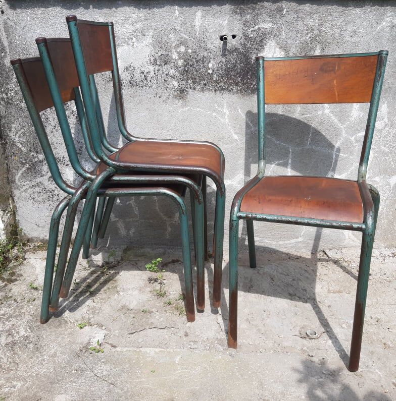 Set of 4 school chairs