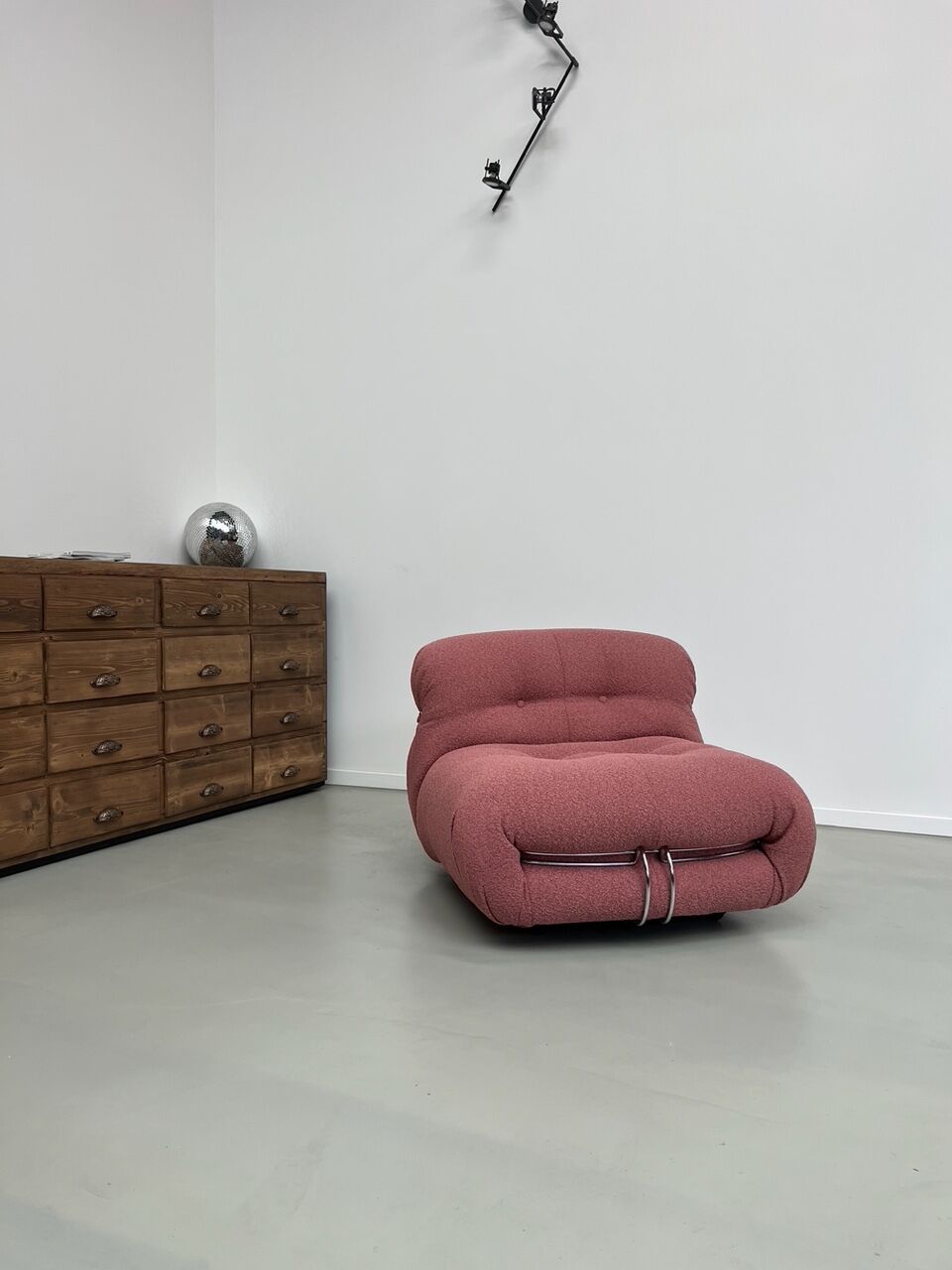 Armchair Soriana Afra and Tobia Scarpa 60s Cassina