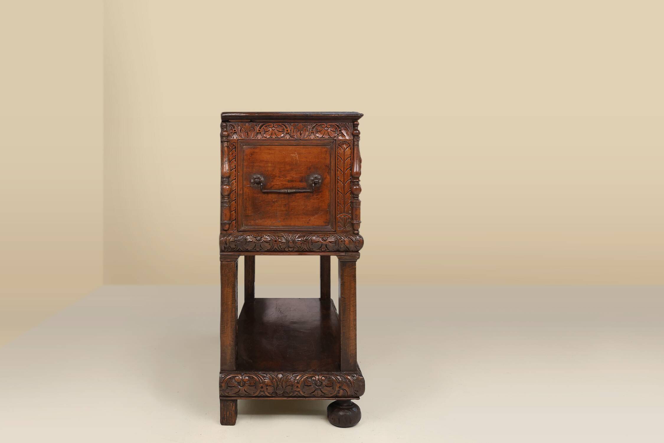 16th Century Italian Renaissance Cabinet in walnut with rich carvings