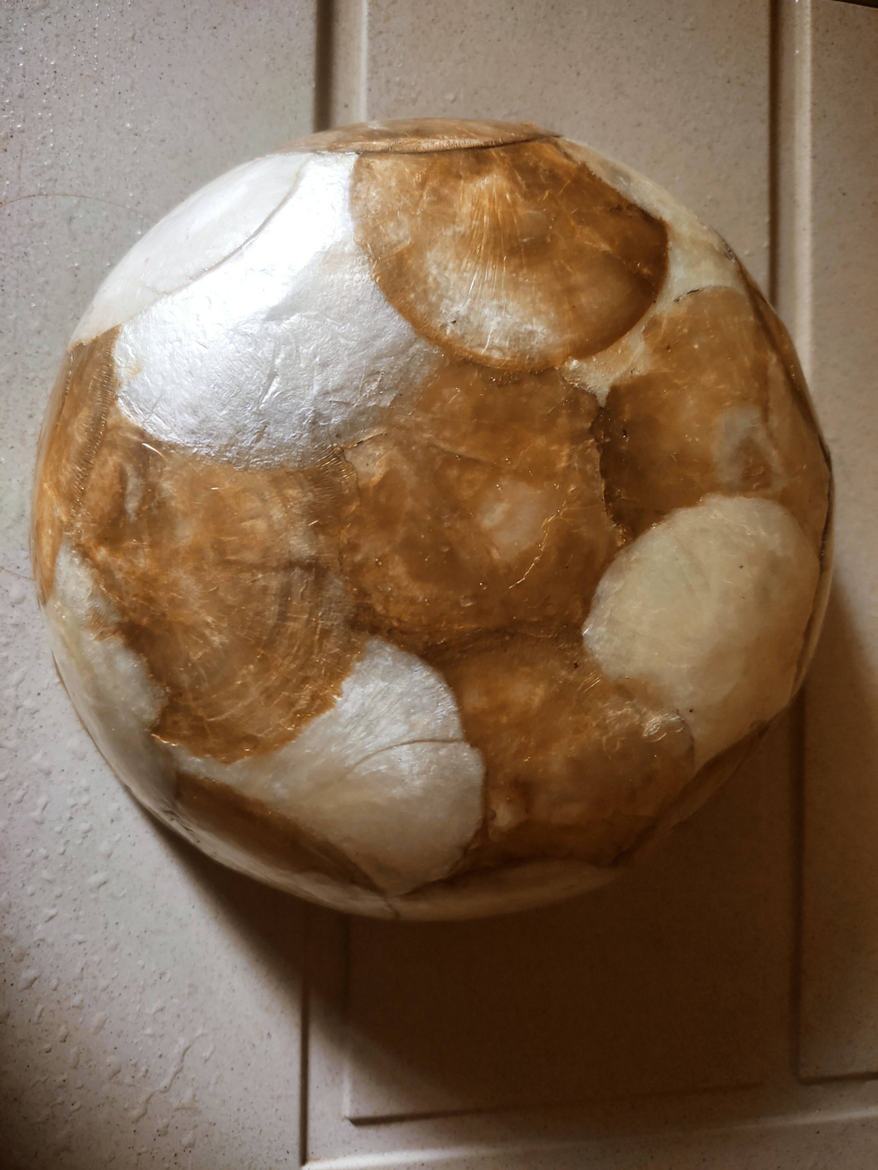 Duo de cups in mother-of-pearl