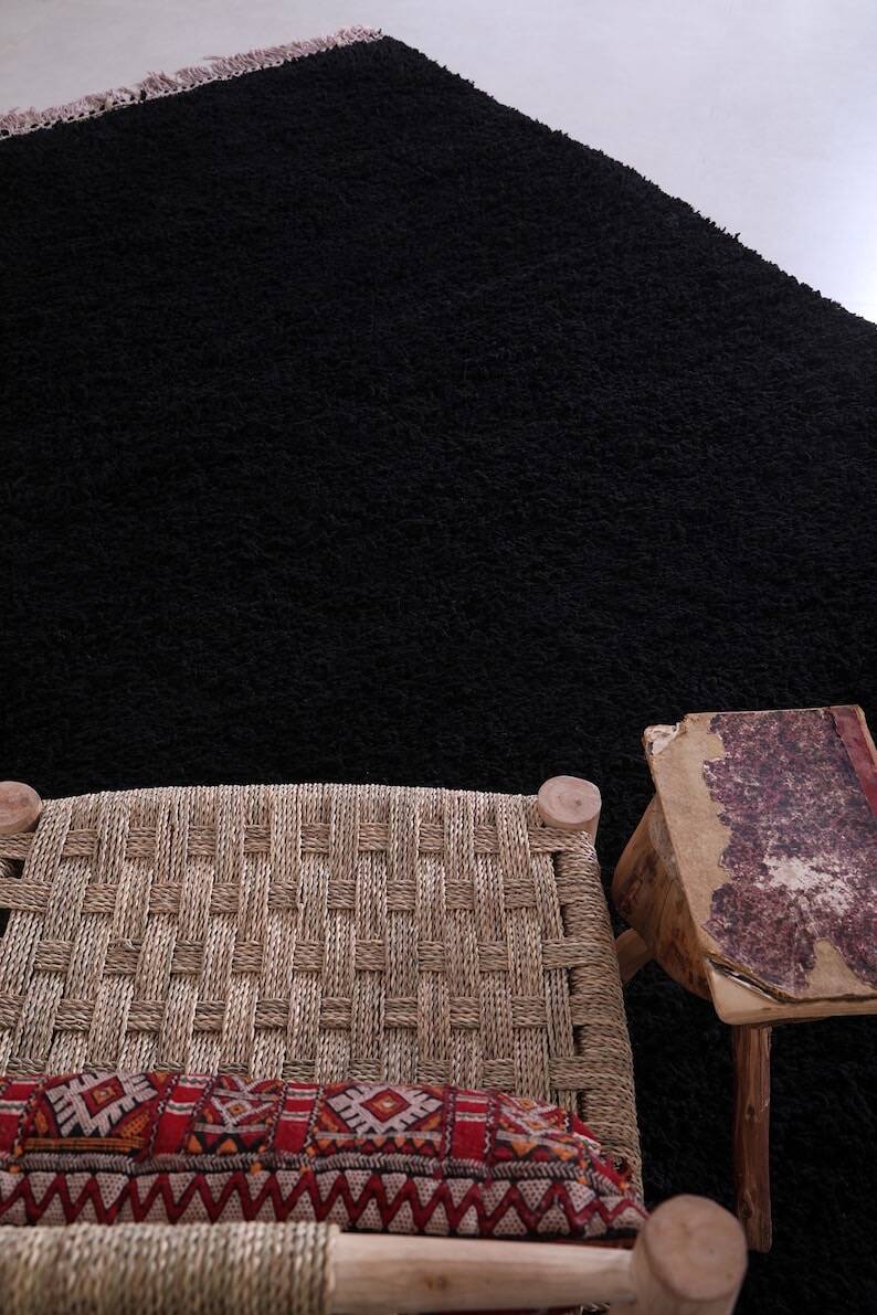 Handmade black wool Berber rug, size 150 x 250 cm