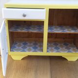 Confectioner wood and marble