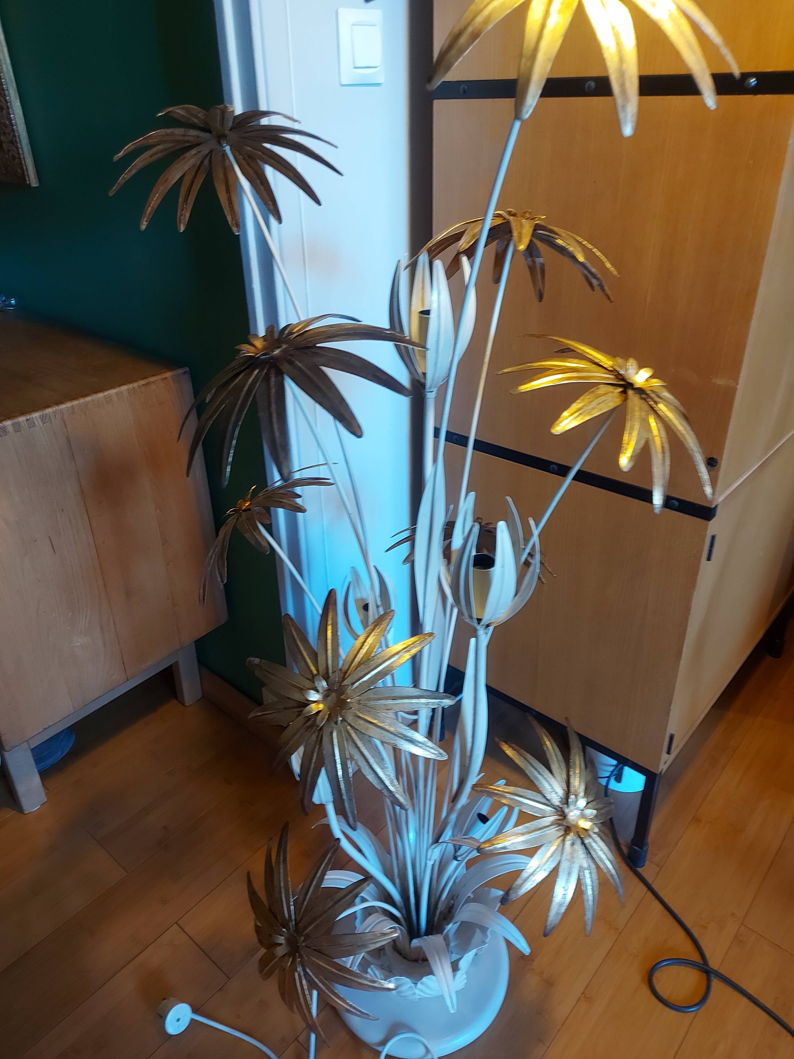 Flower floor lamp design 70'S , Hans Kögl