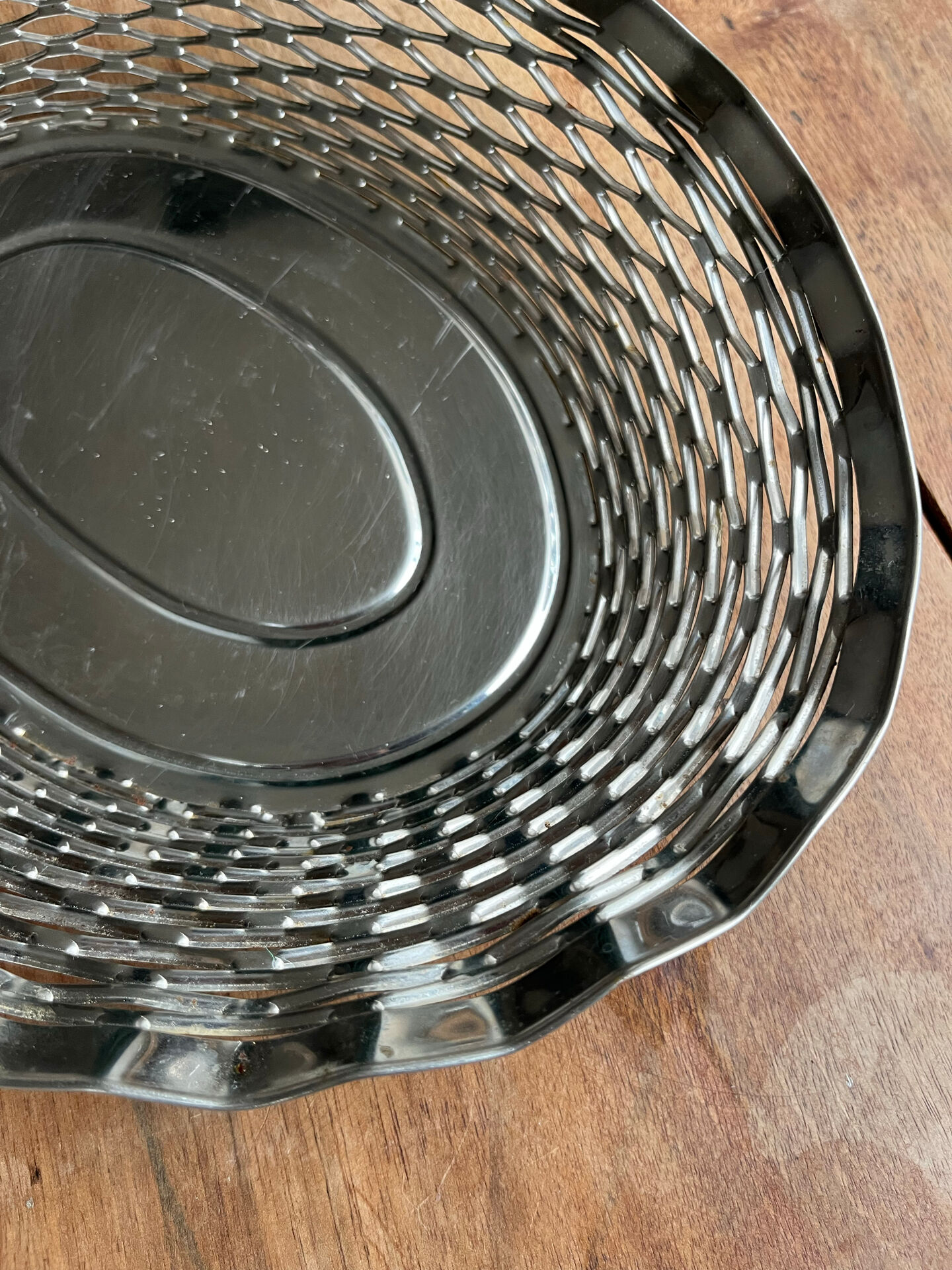 Metal bin