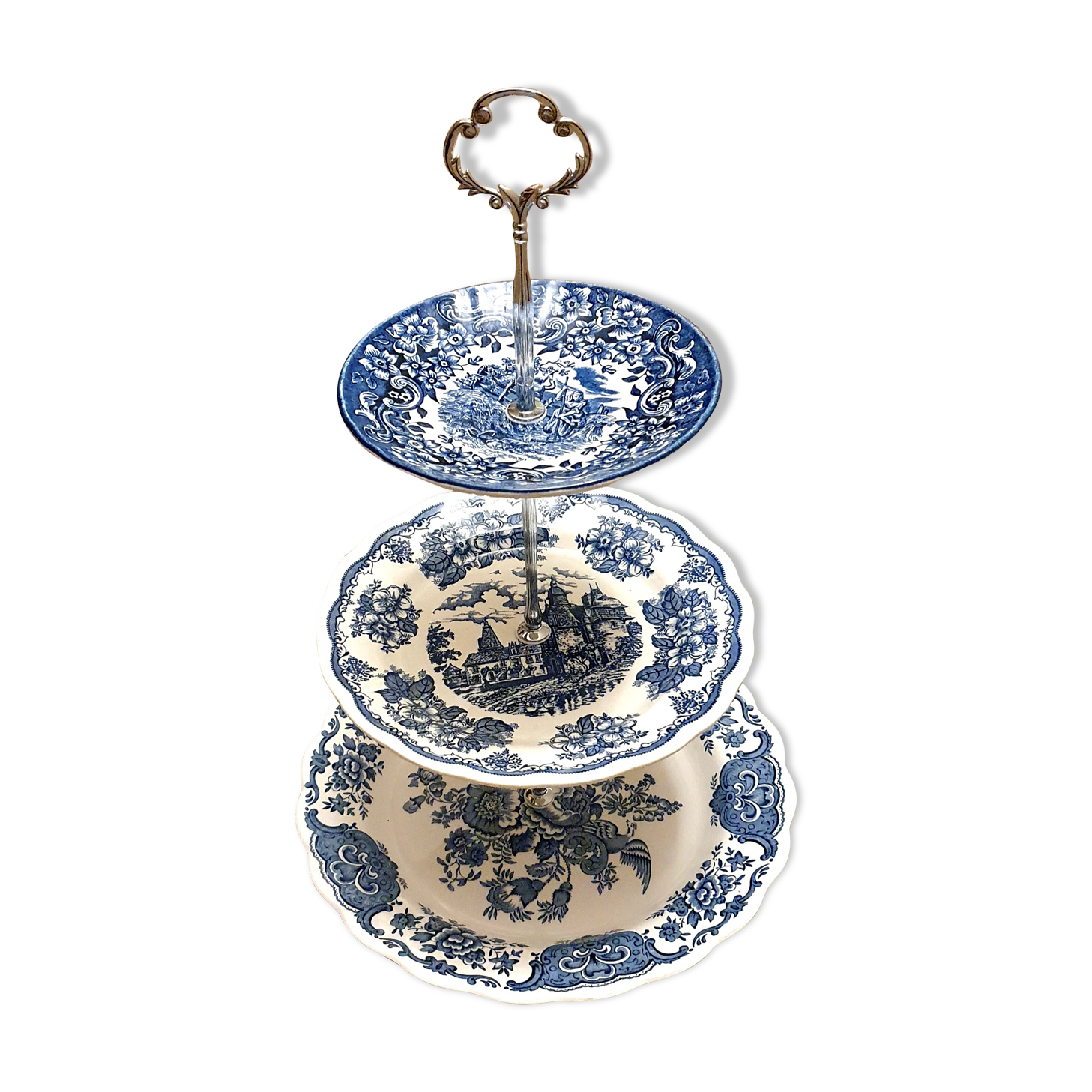 Display servant to cake fruit aperitif