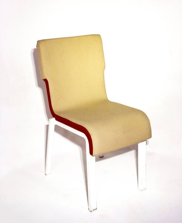 Chaise contemporaine design en tissu et métal laqué blanc