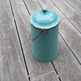 Pot à lait émaillé