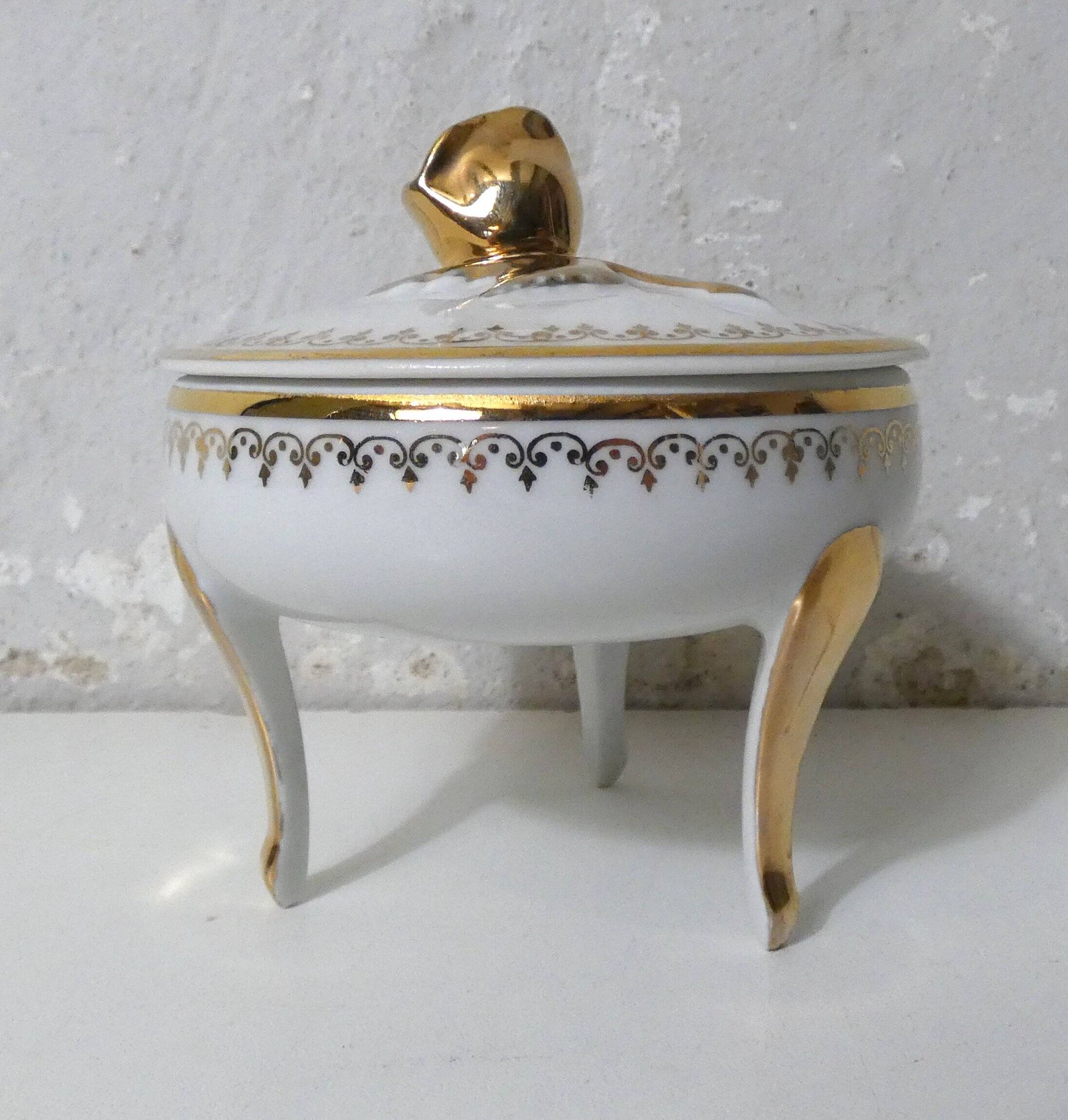 antique sweet jar in white and gold porcelain