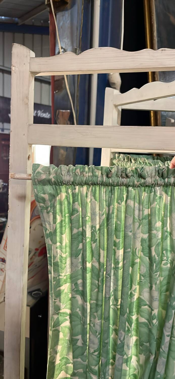 Vintage 1950s screen