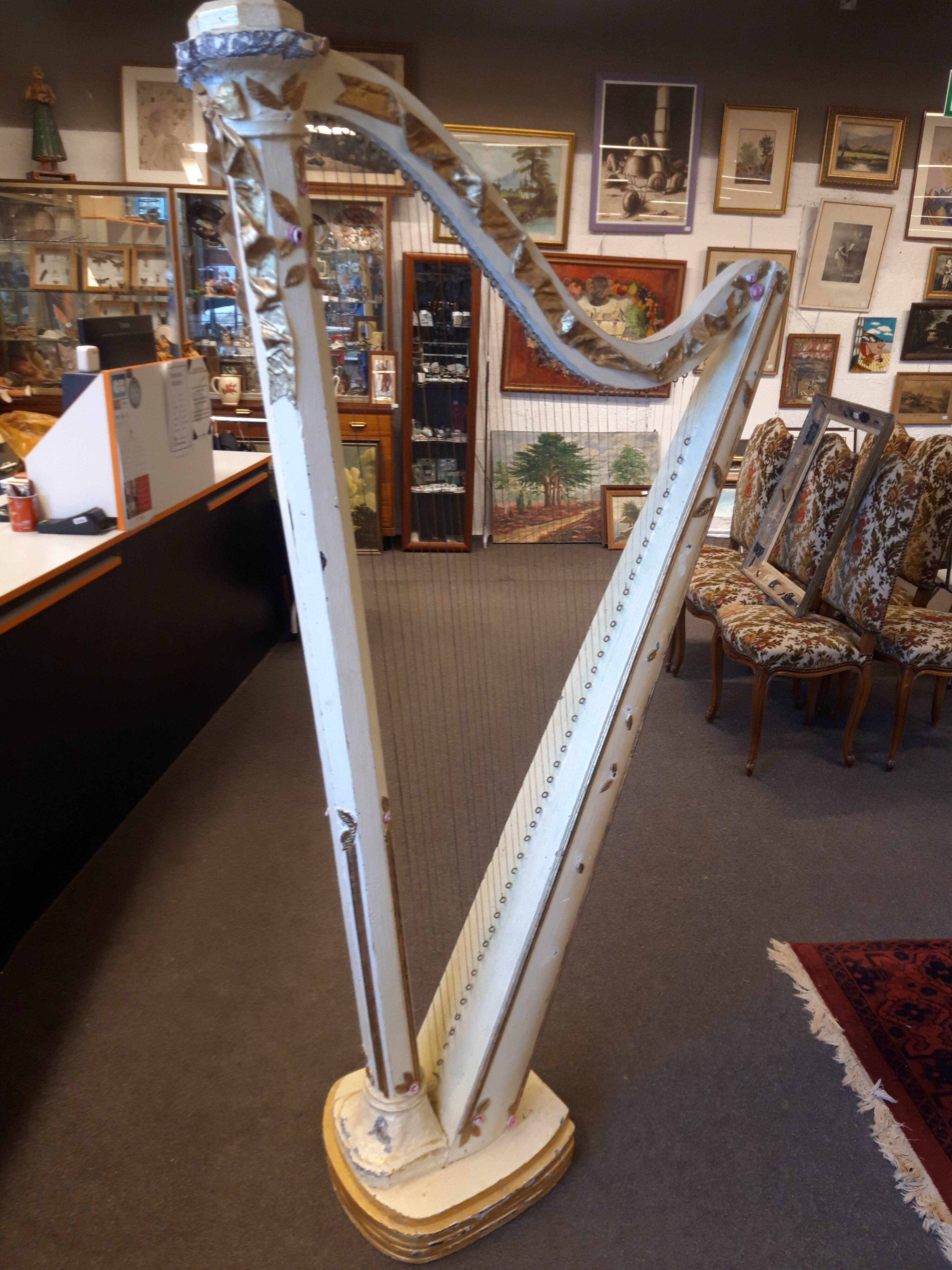 Harp theater decor