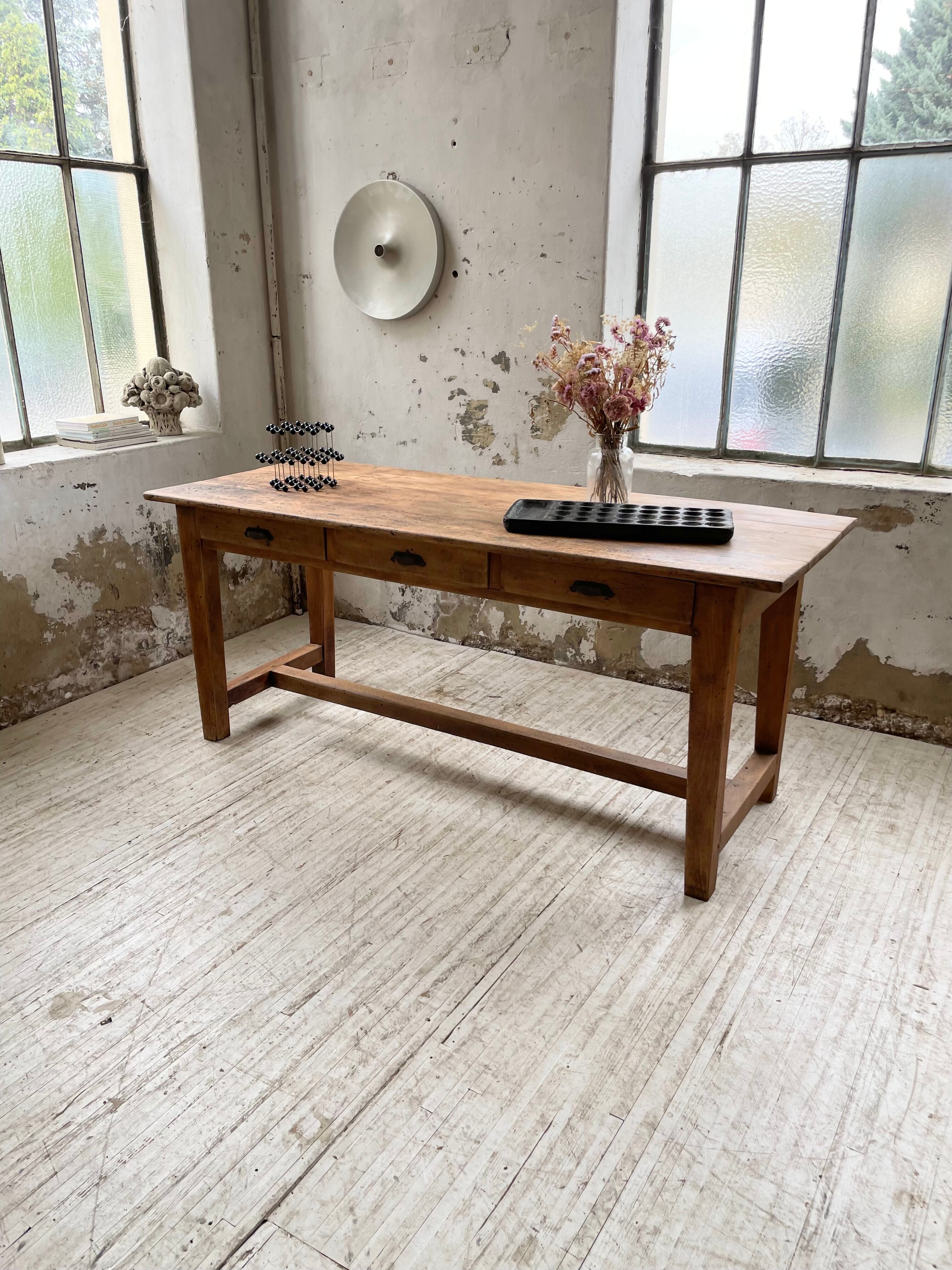 Oak island farmhouse table 2m