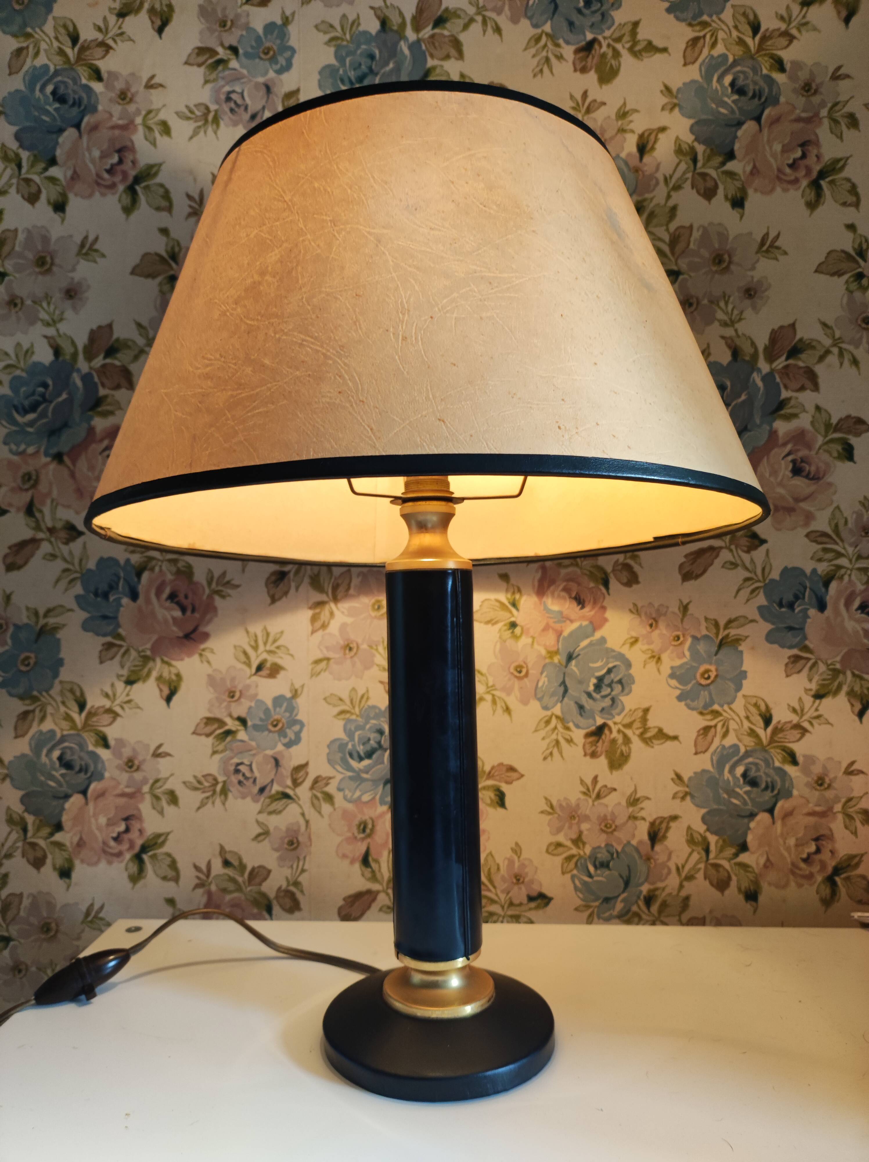 Desk lamp leather-wrapped foot Le Tanneur