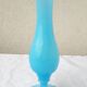 Vase bleu opaline