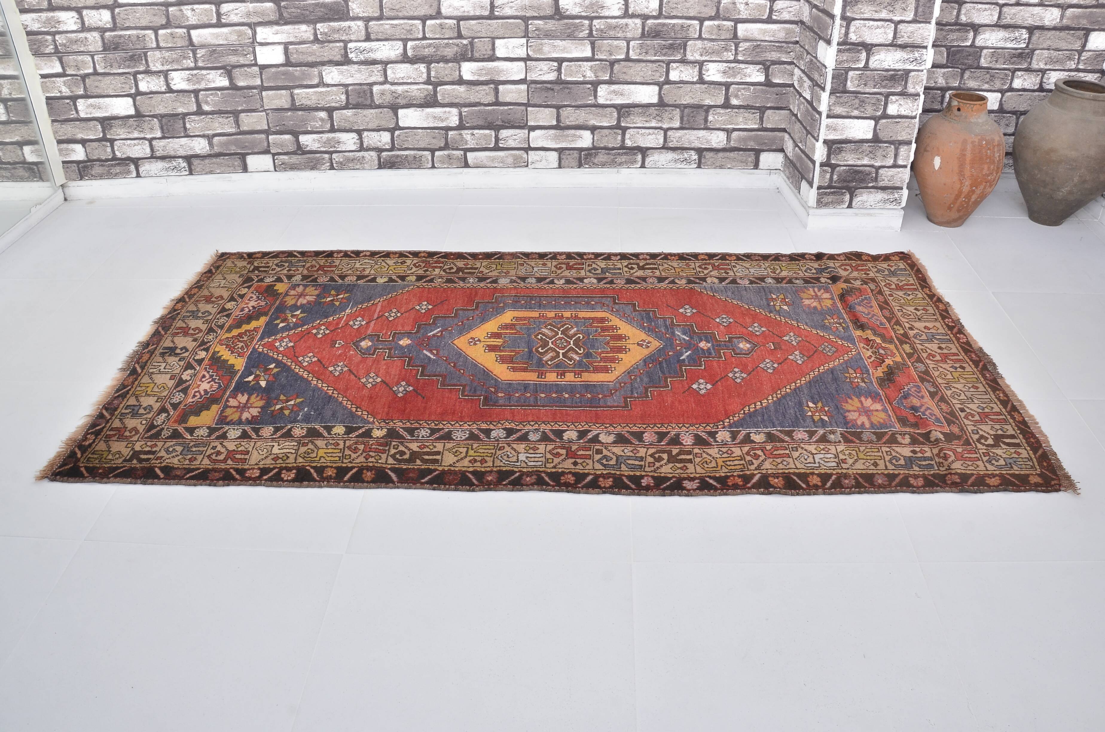 Tapis floral rouge et marron sku A32