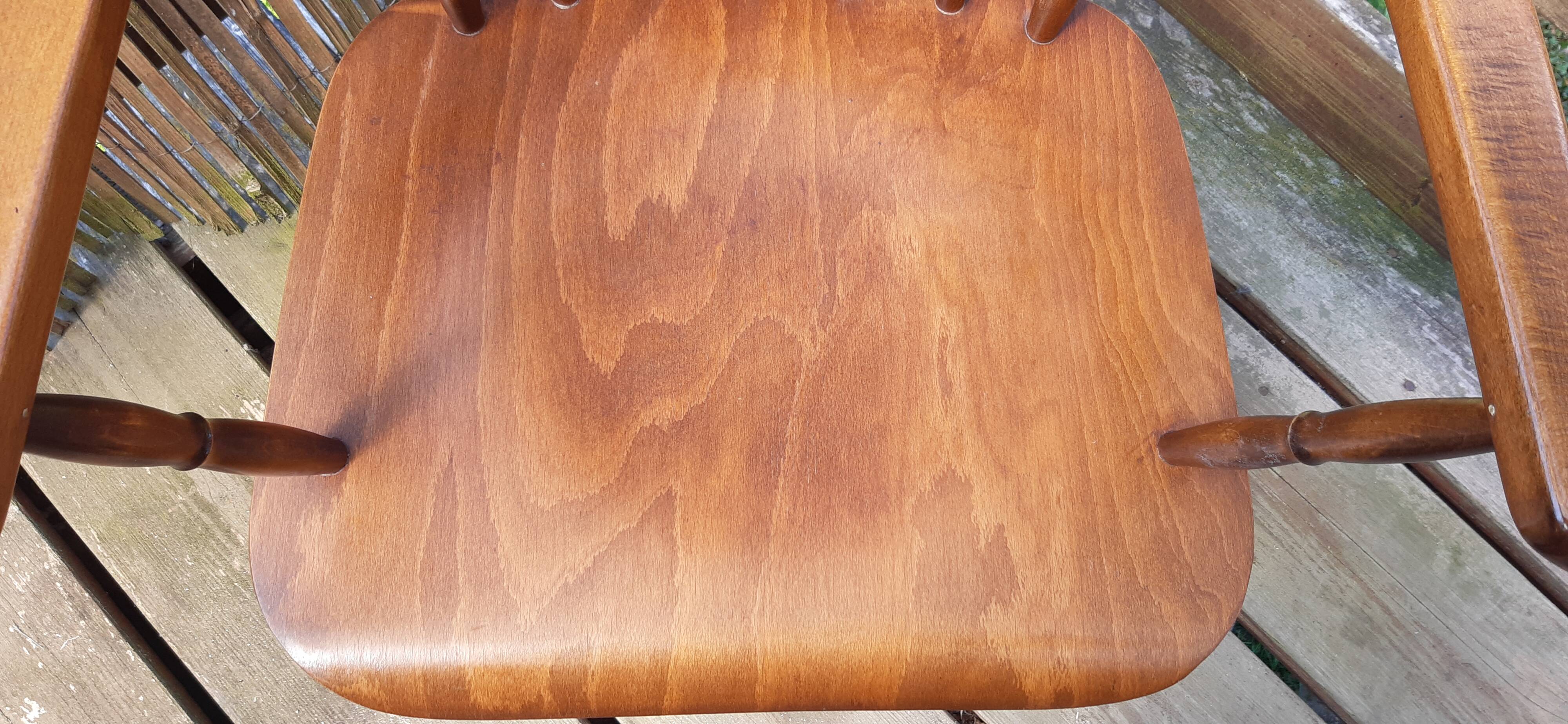 Thonet chair with armrests