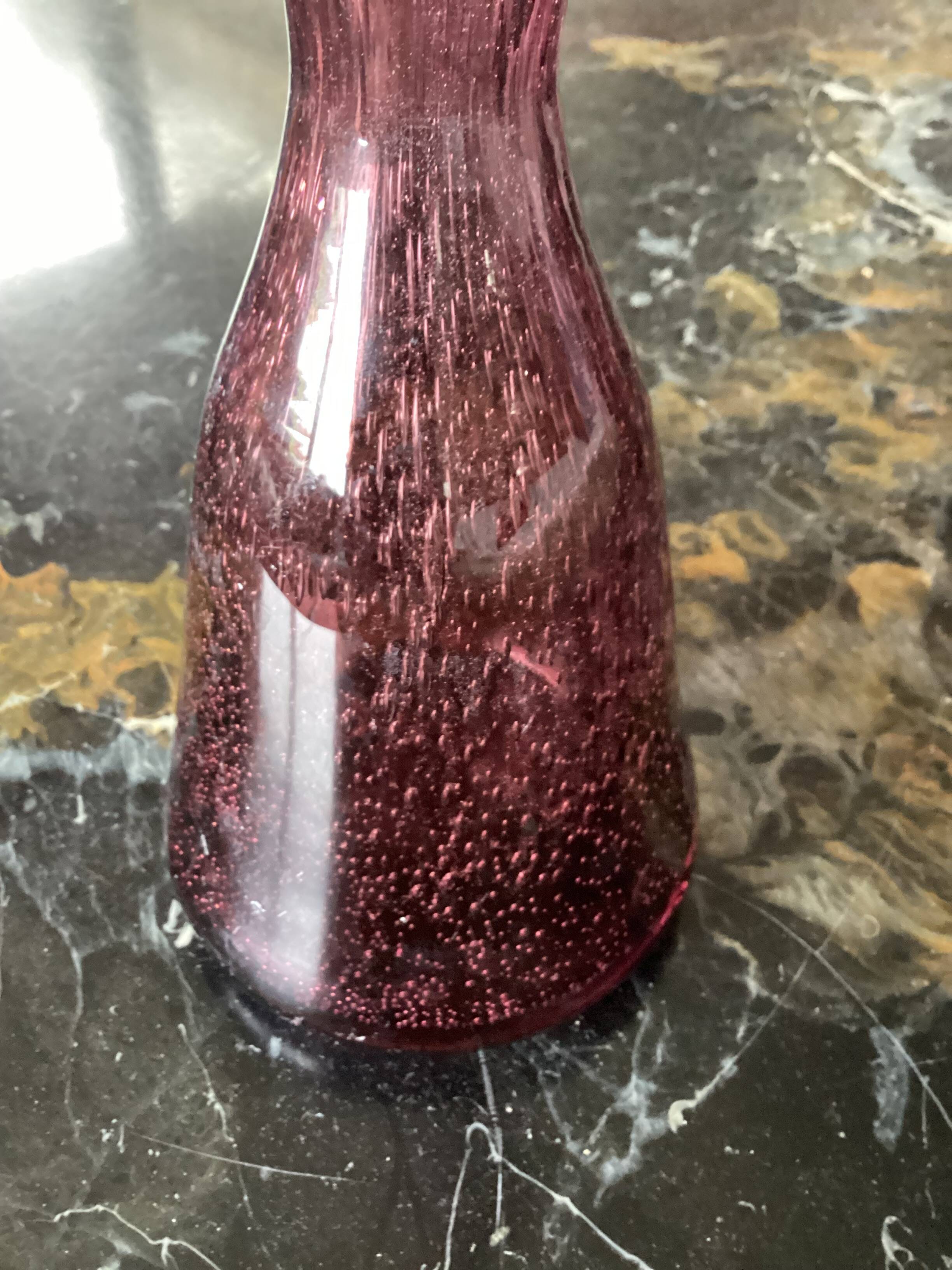 Mouth-blown glass vase Dimension: height -28 cm- diameter low-11cm-