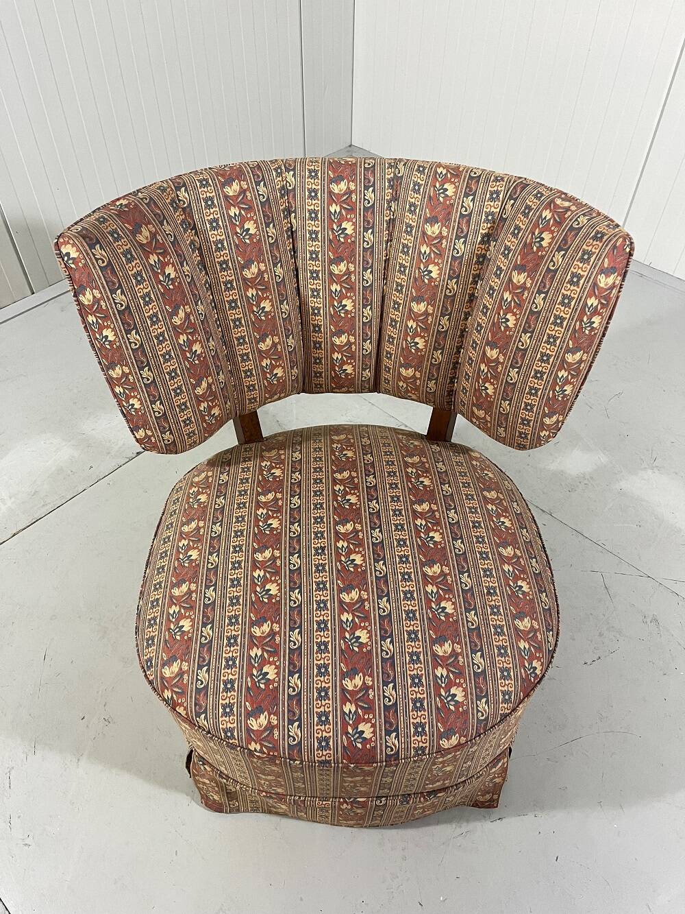 Chauffeuse scandinave en tissu, années 1950