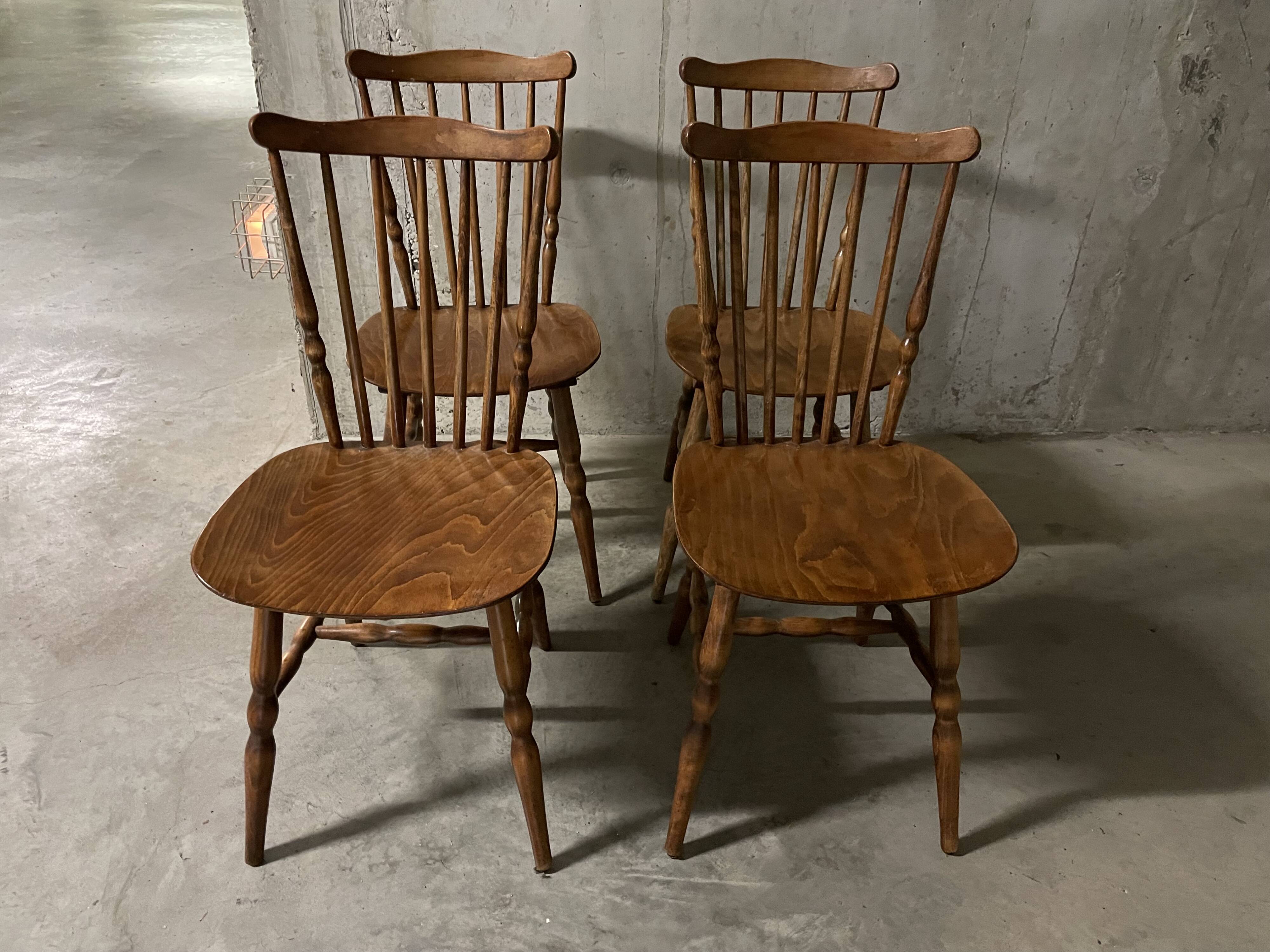 Baumann Tacoma model chairs