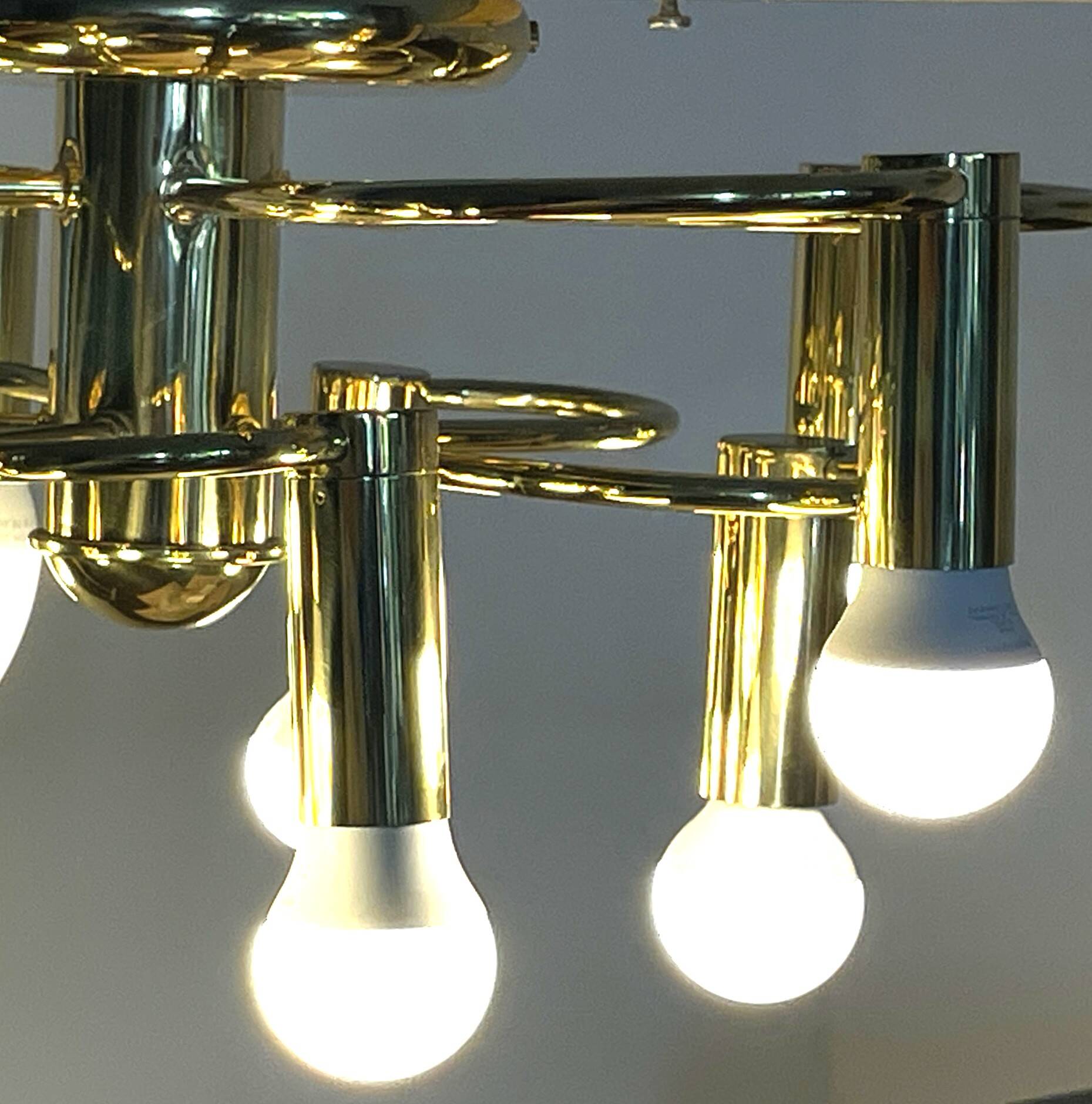 Brass suspension Mid-century 10 arms by Honsel Leuchten